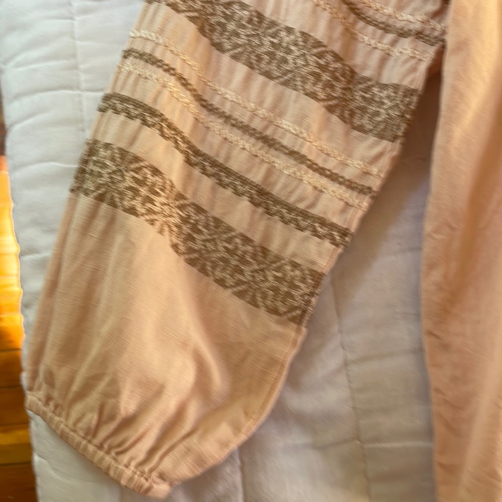 Roller Rabbit  Embroidered Top Peach,Large - Picture 3 of 6